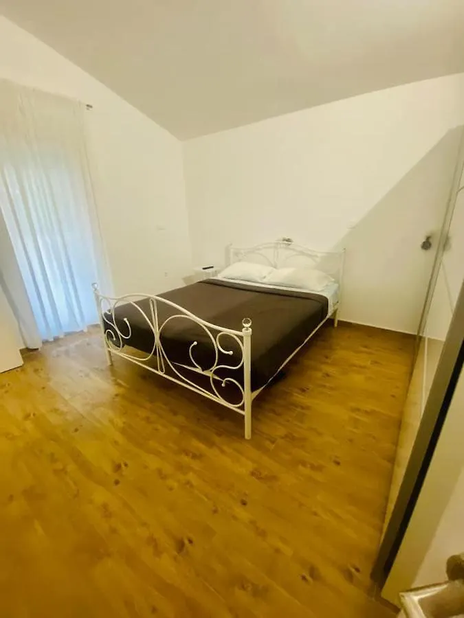 Apartments Eden