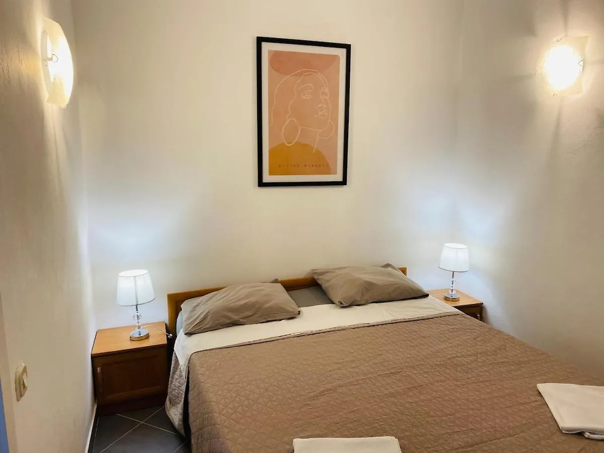 Apartments Eden 0*, Sisan Croatia
