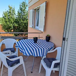  Apartman Valbandon
